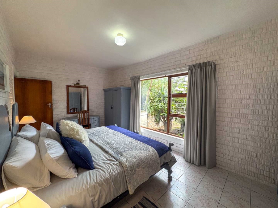 4 Bedroom Property for Sale in Stilbaai Wes Western Cape